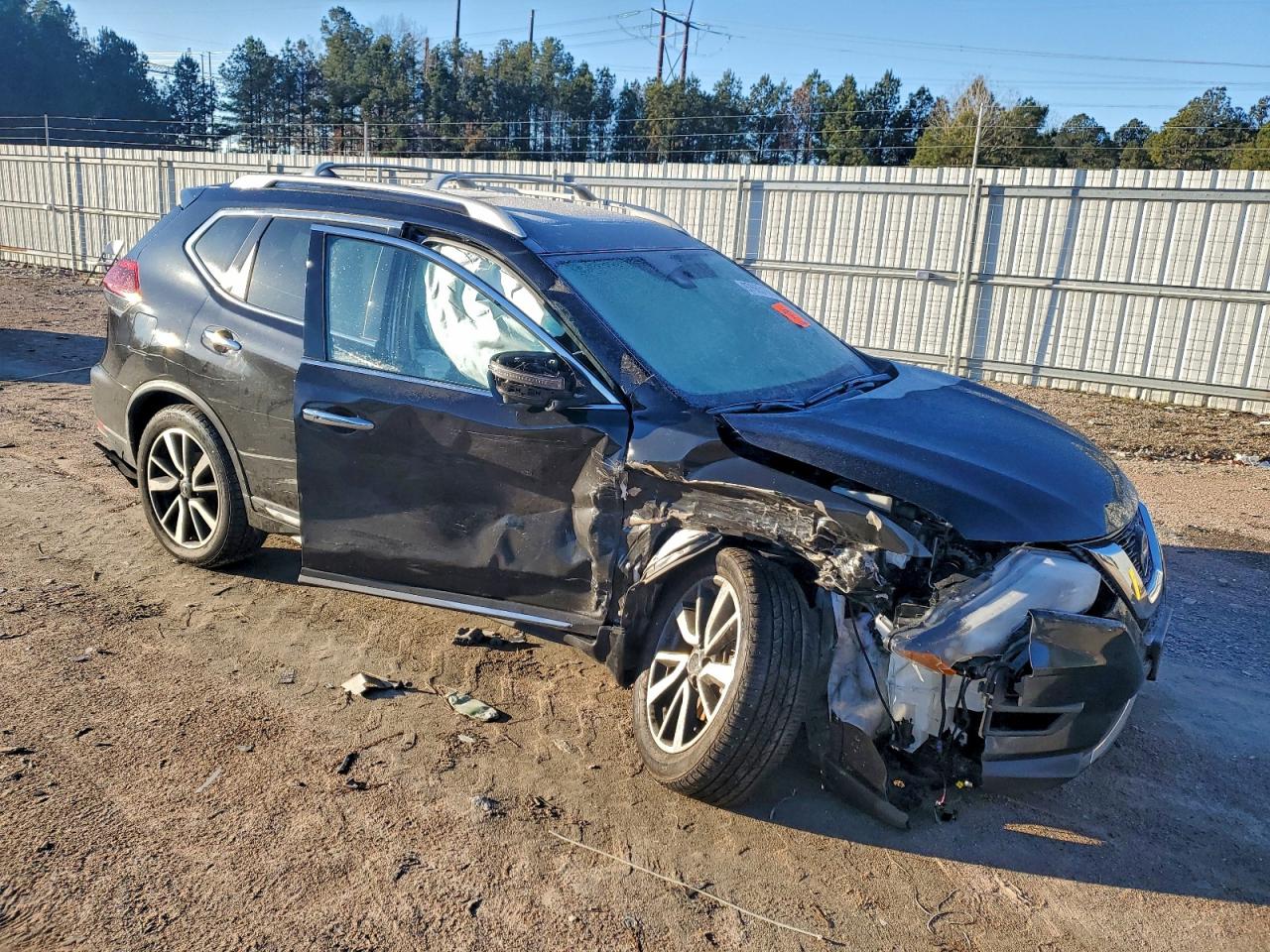 2019 NISSAN ROGUE S photo 4