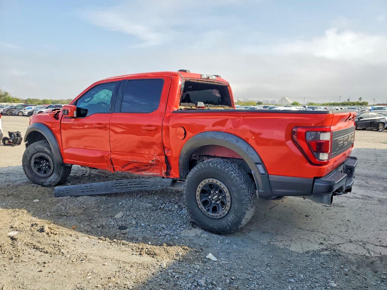 2023 FORD F150 RAPTOR photo 2