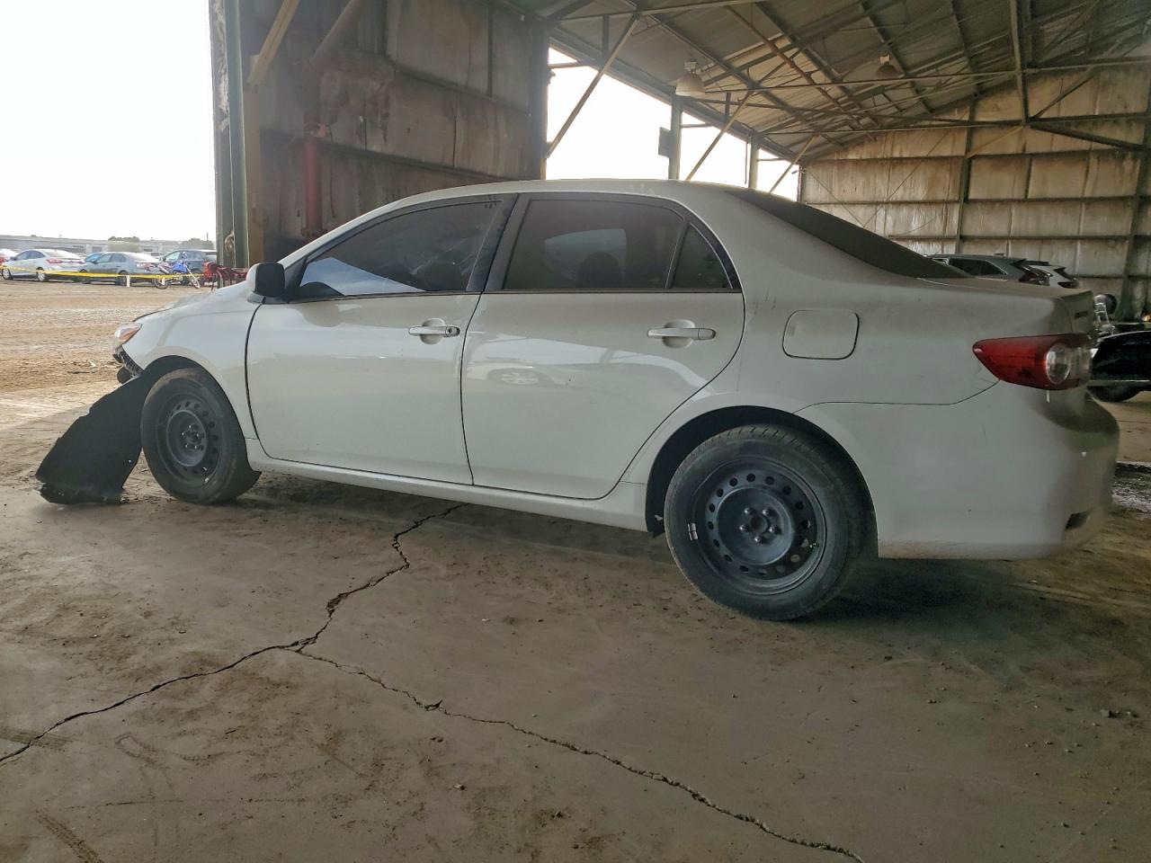2013 TOYOTA COROLLA BASE photo 2