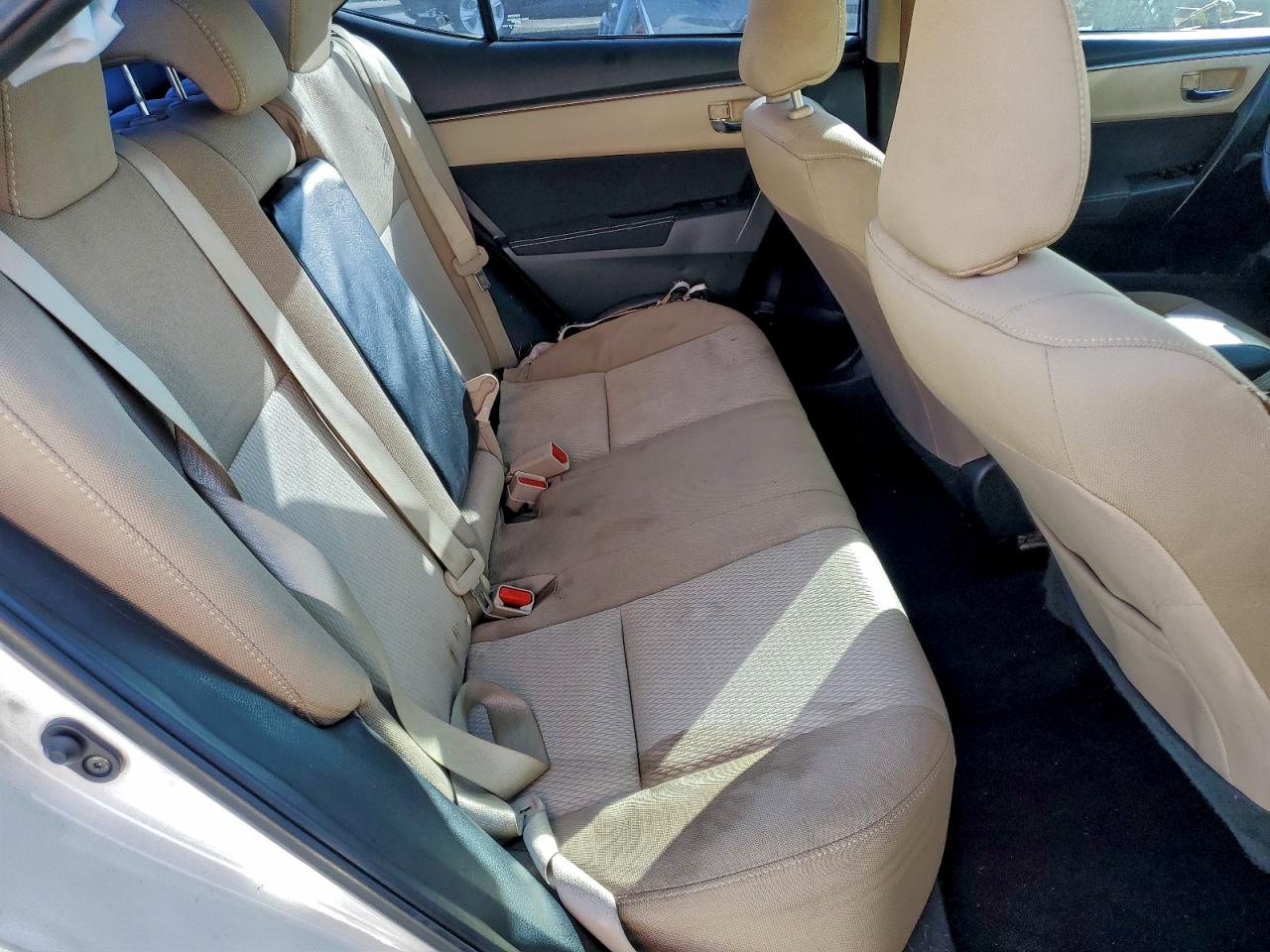 2016 TOYOTA COROLLA L photo 10