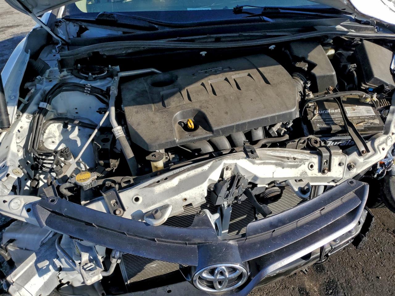 2016 TOYOTA COROLLA L photo 11