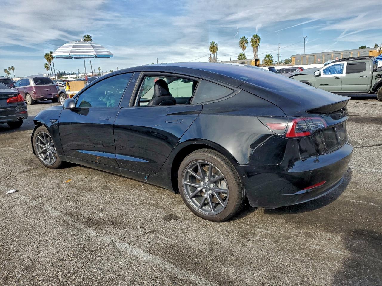 2018 TESLA MODEL 3 photo 2