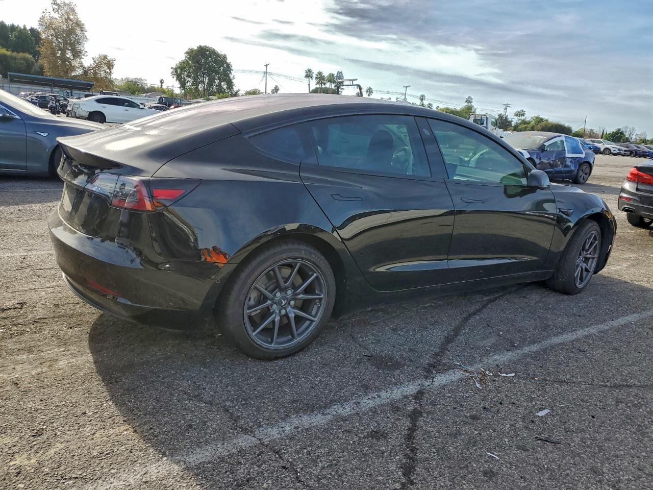 2018 TESLA MODEL 3 photo 3
