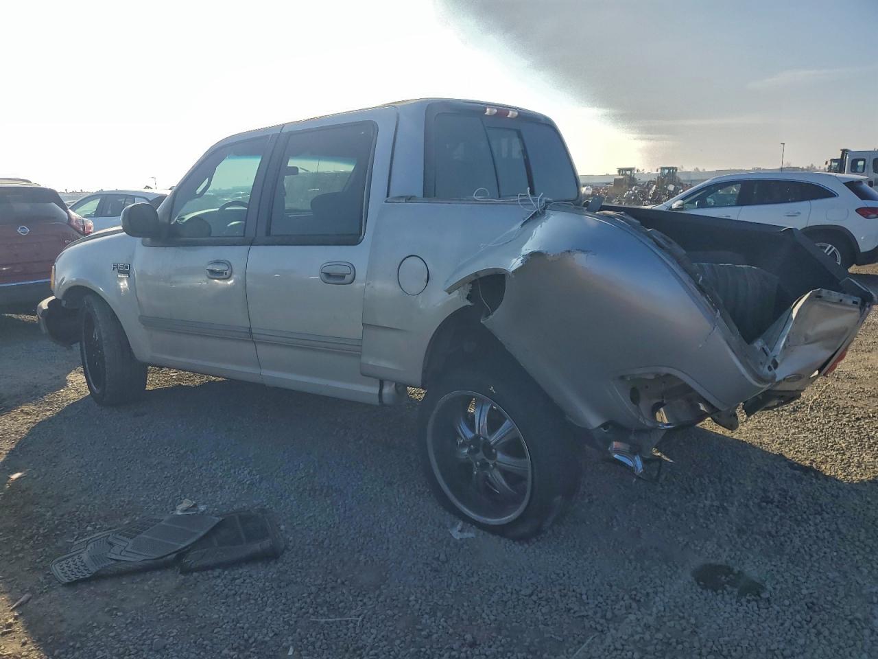 2001 FORD F150 SUPERCREW photo 2