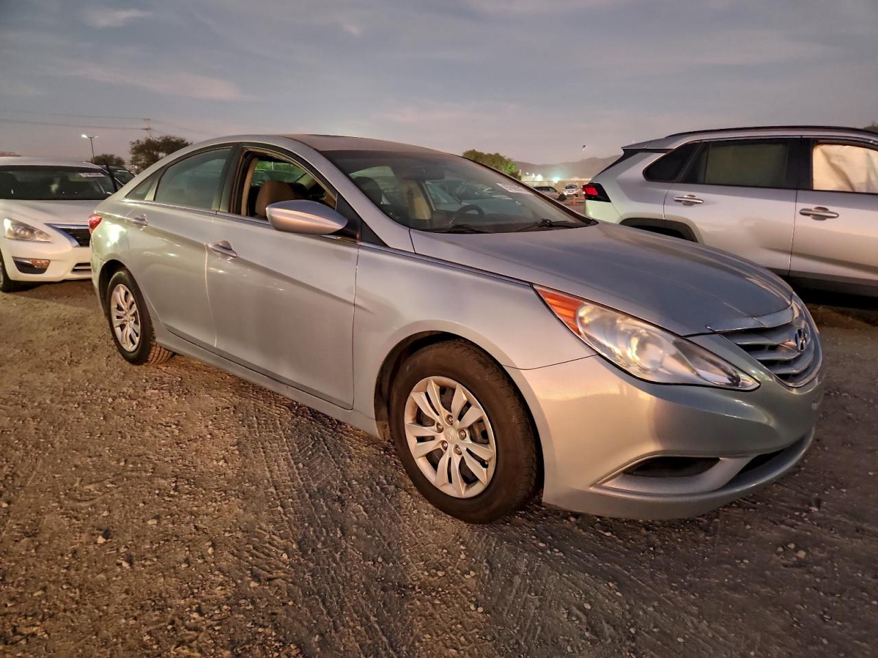 2011 HYUNDAI SONATA GLS photo 4