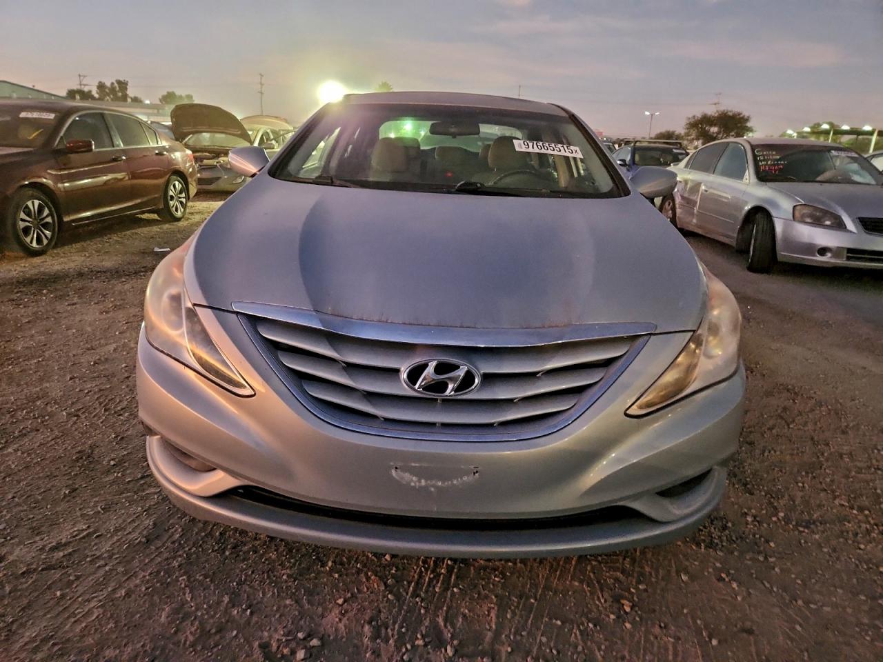 2011 HYUNDAI SONATA GLS photo 5