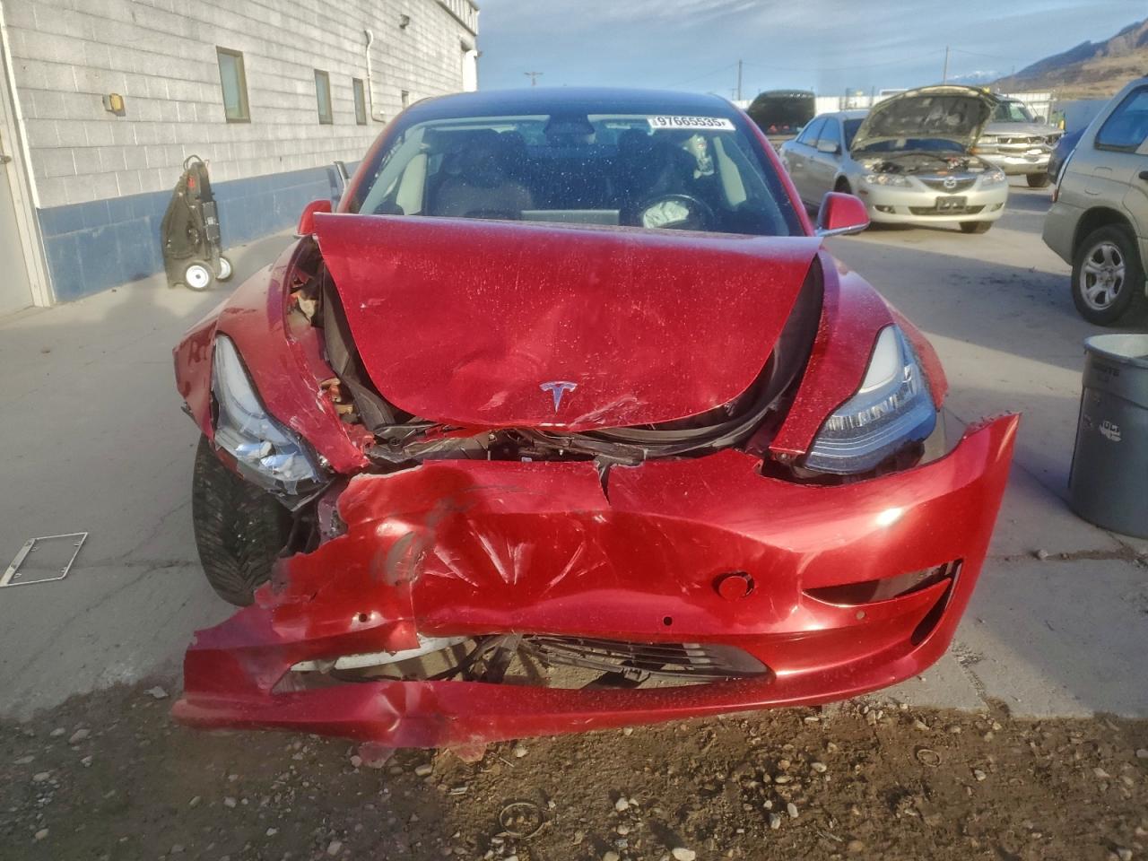 2018 TESLA MODEL 3 photo 5