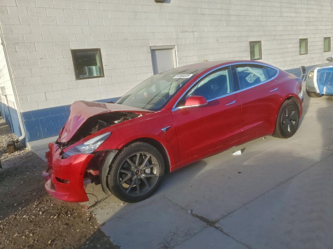2018 TESLA MODEL 3