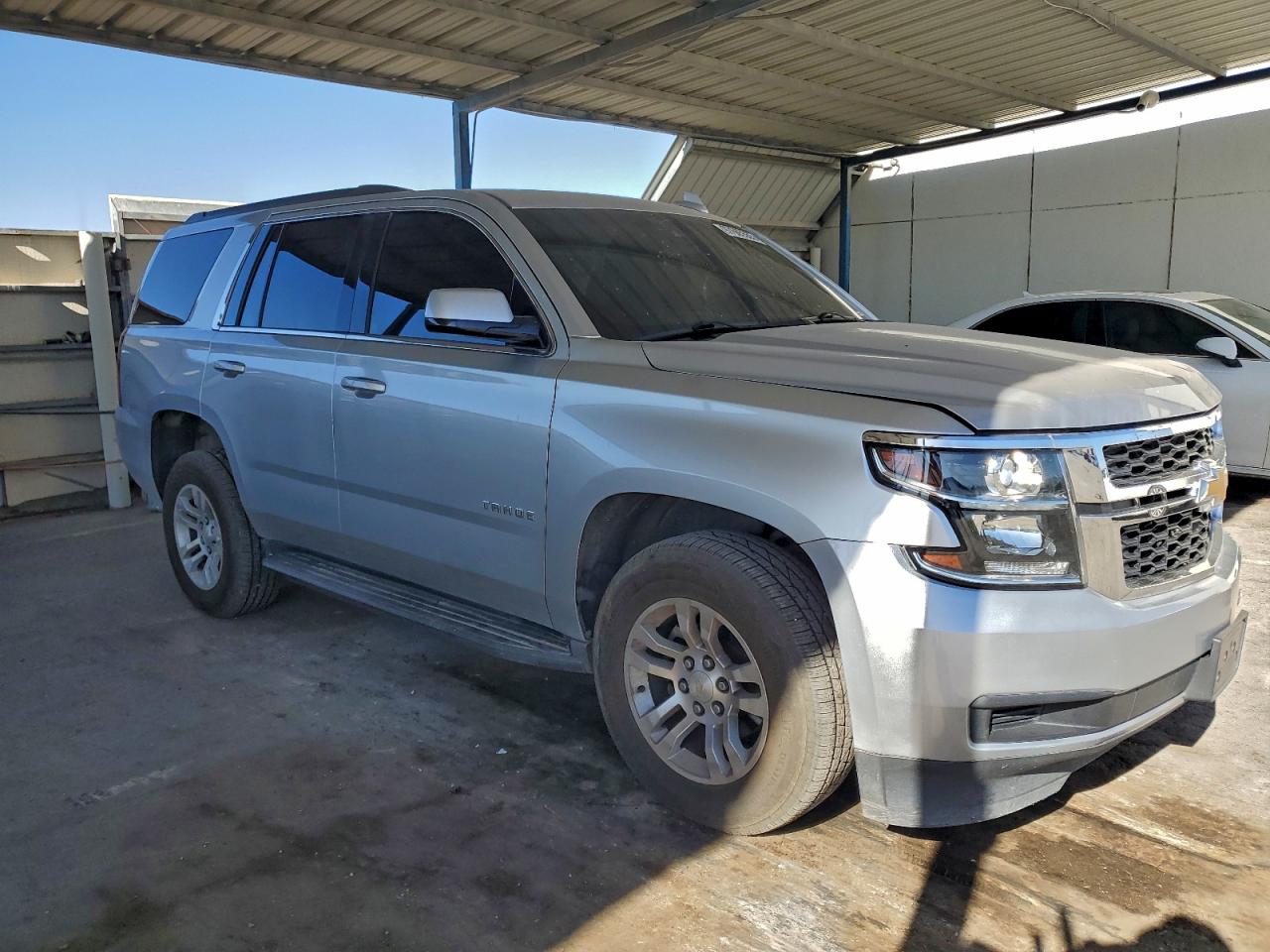 2017 CHEVROLET TAHOE K1500 LT photo 4