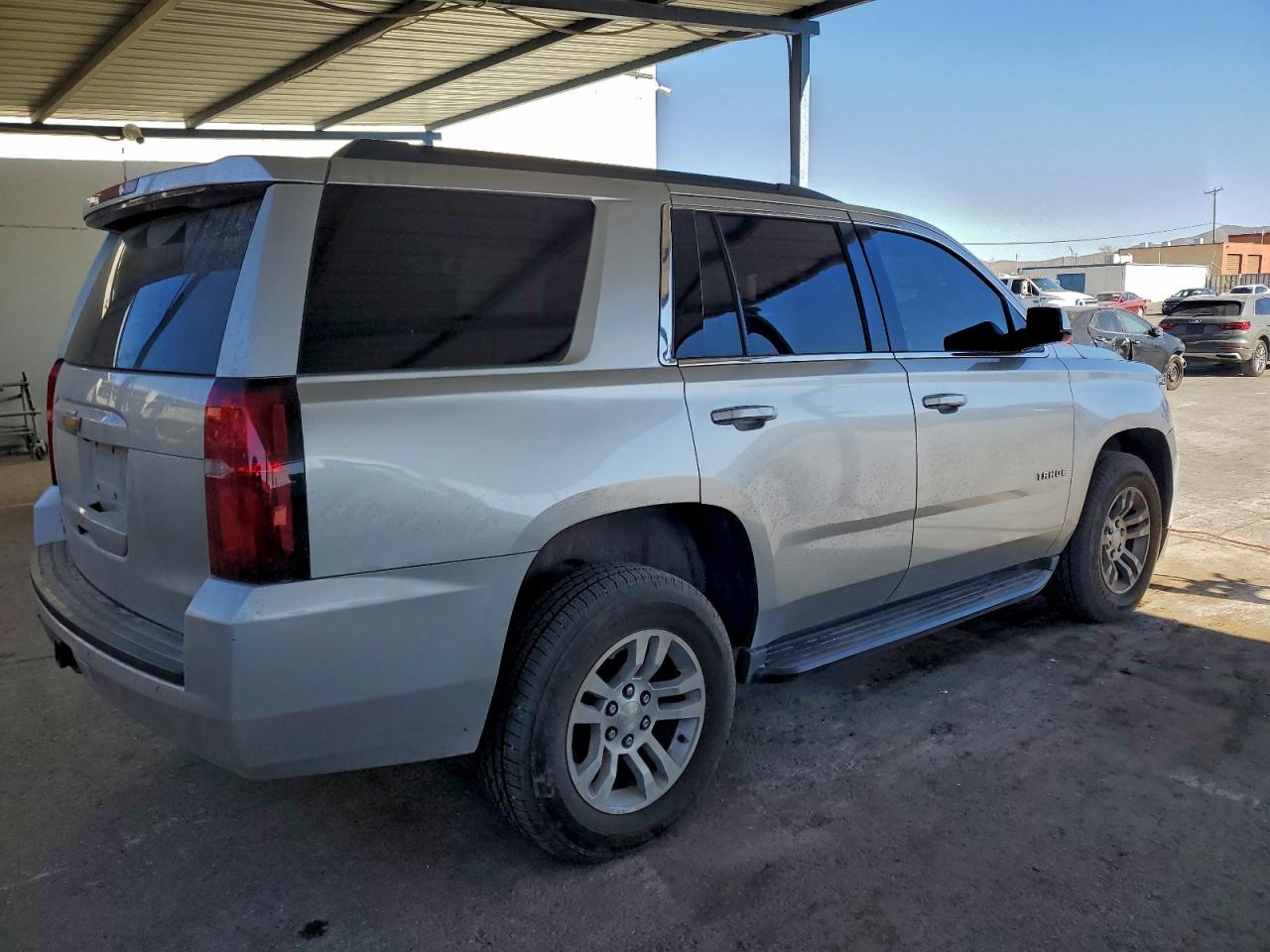 2017 CHEVROLET TAHOE K1500 LT photo 3