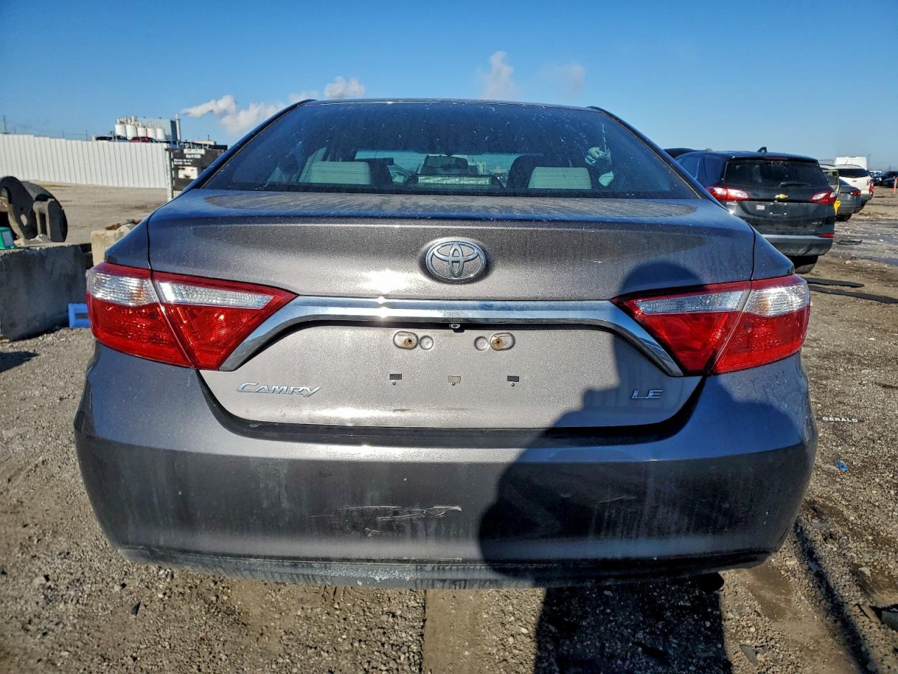 2017 TOYOTA CAMRY LE photo 6