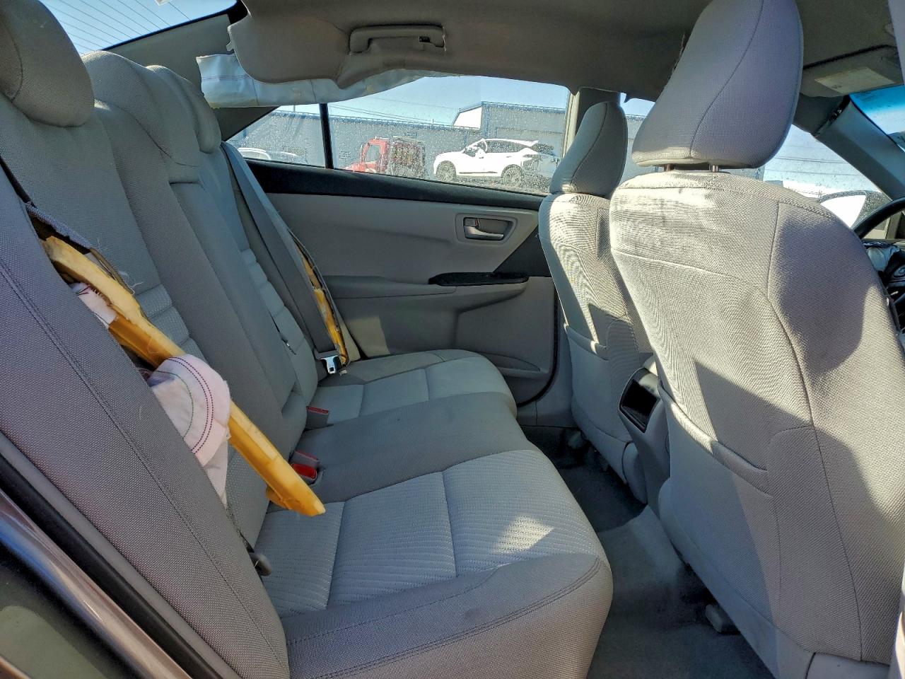 2017 TOYOTA CAMRY LE photo 10