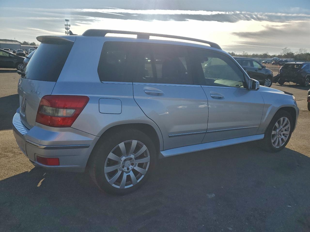2010 MERCEDES-BENZ GLK 350 4MATIC photo 3