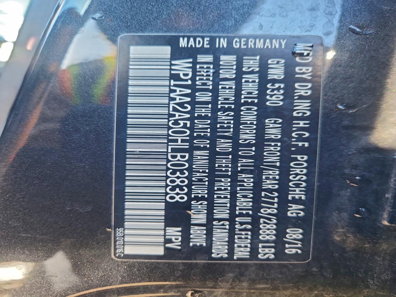 2017 PORSCHE MACAN photo 14