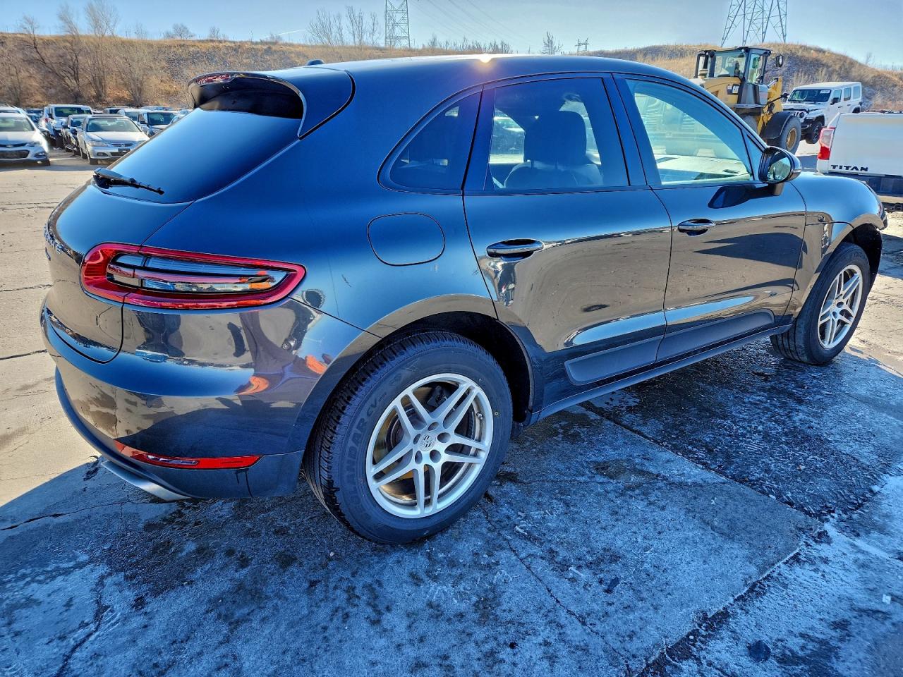 2017 PORSCHE MACAN photo 3