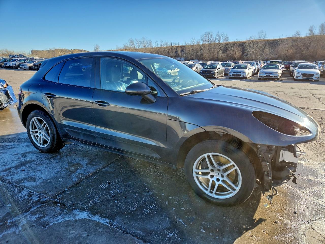 2017 PORSCHE MACAN photo 4
