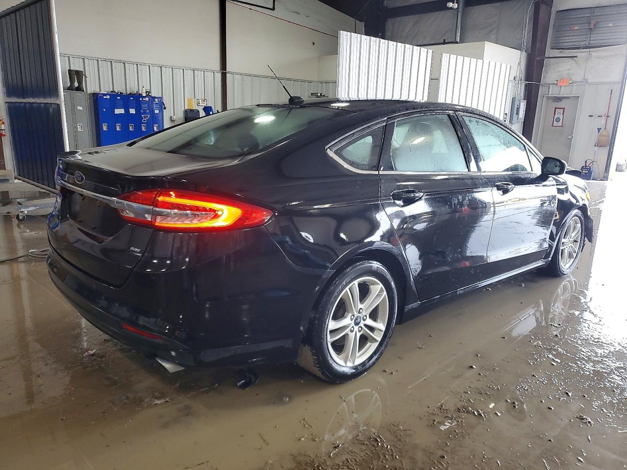 2018 FORD FUSION SE photo 3
