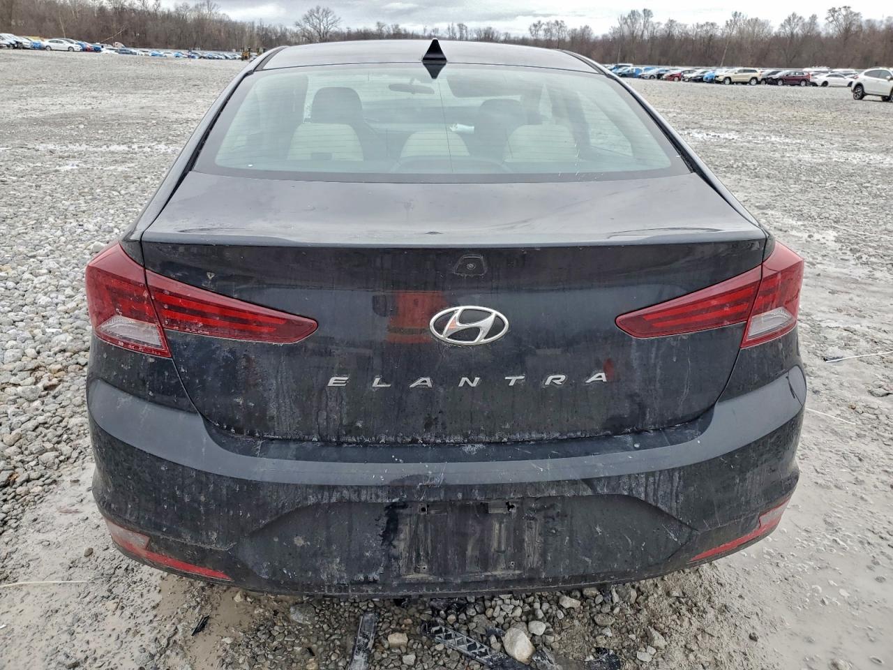 2019 HYUNDAI ELANTRA SEL photo 6