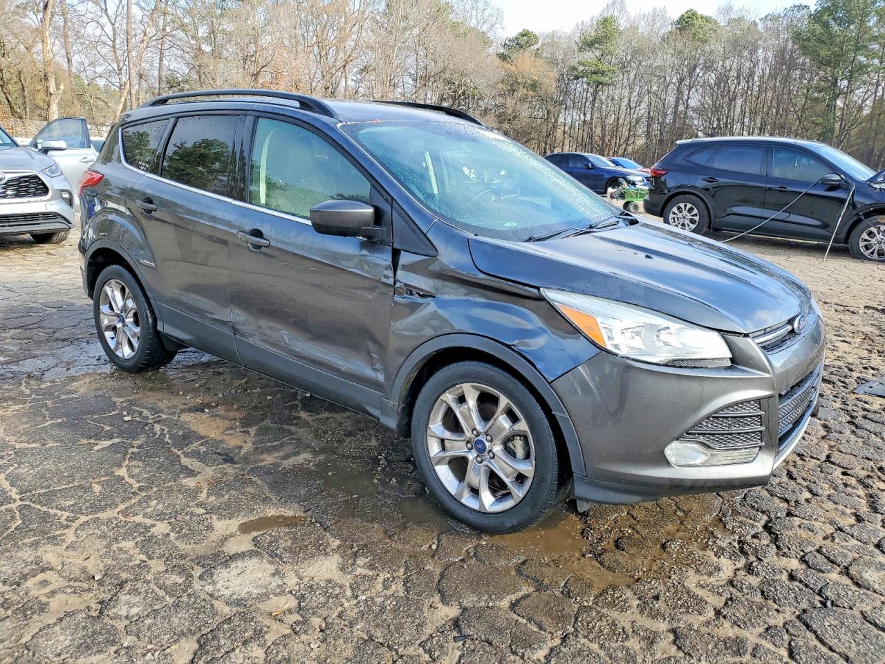 2016 FORD ESCAPE SE photo 4
