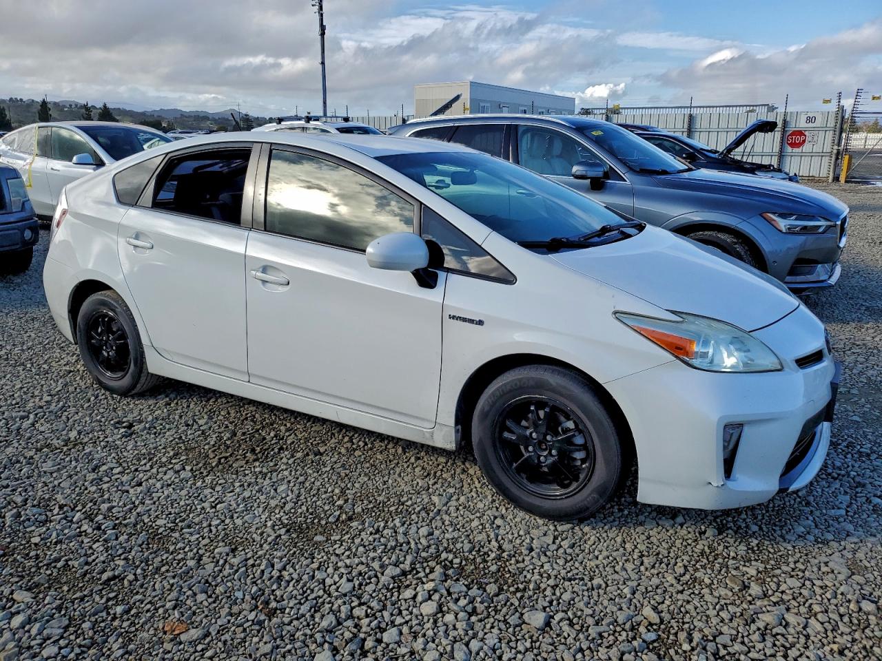 2013 TOYOTA PRIUS photo 4