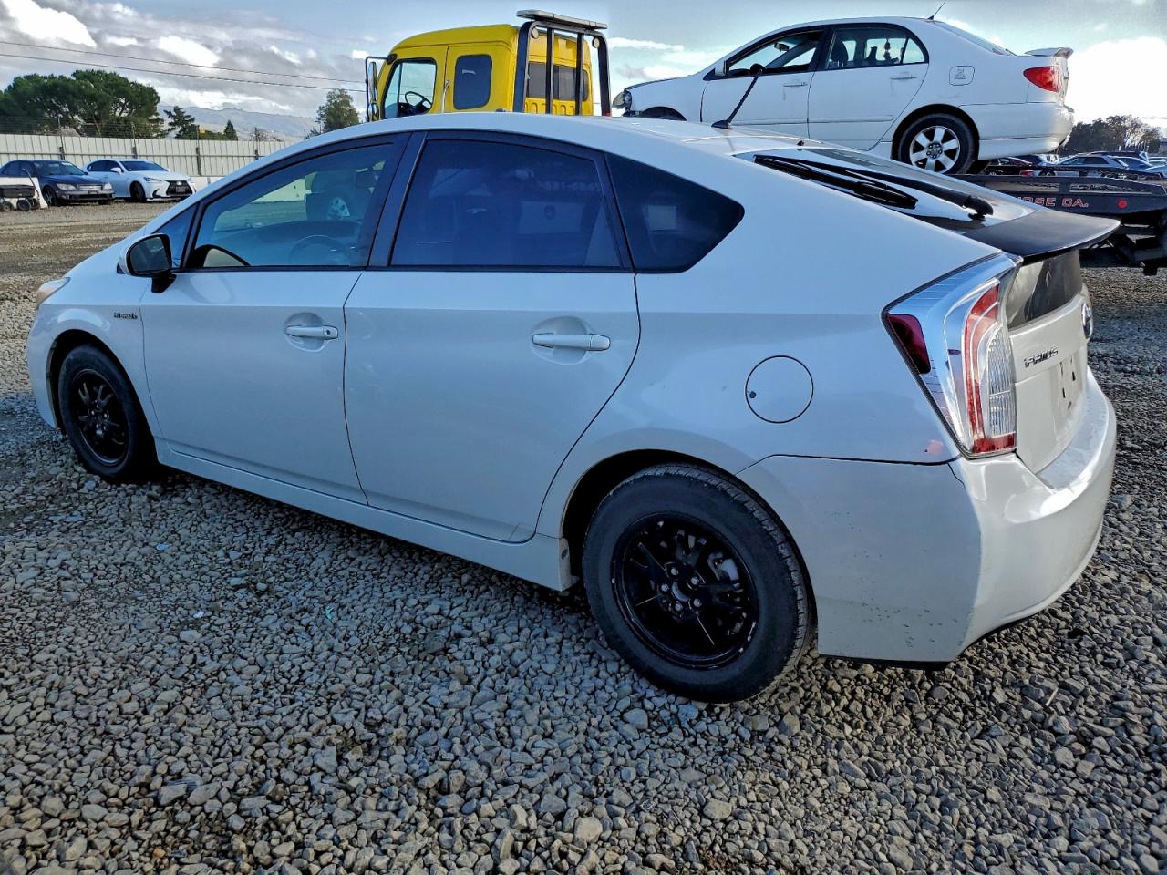 2013 TOYOTA PRIUS photo 2