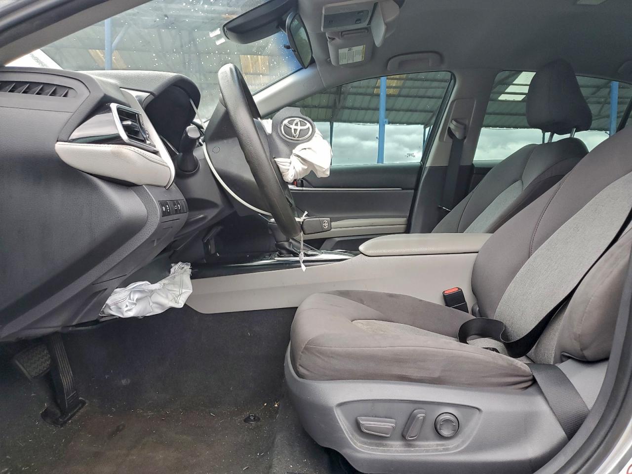 2018 TOYOTA CAMRY L photo 7