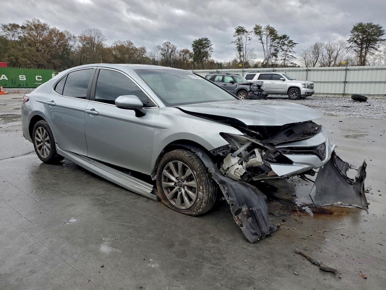 2018 TOYOTA CAMRY L photo 4