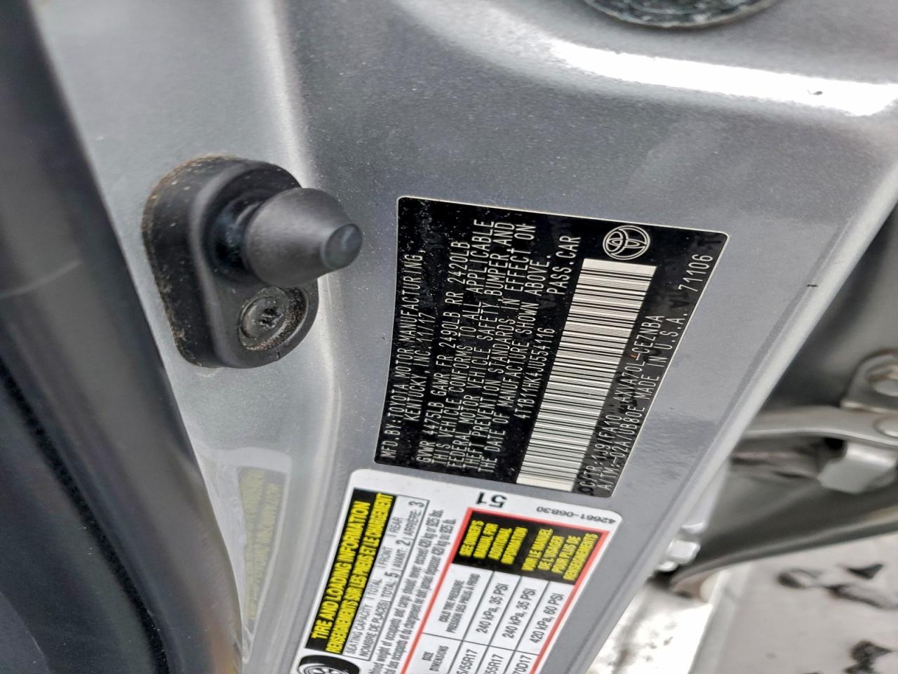 2018 TOYOTA CAMRY L photo 12