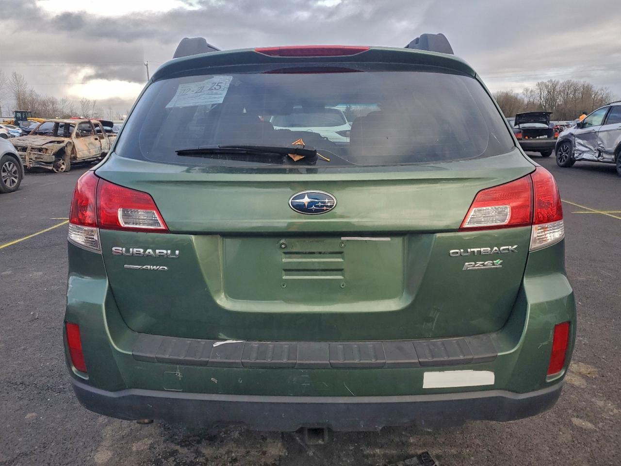 2014 SUBARU OUTBACK 2.5I photo 6