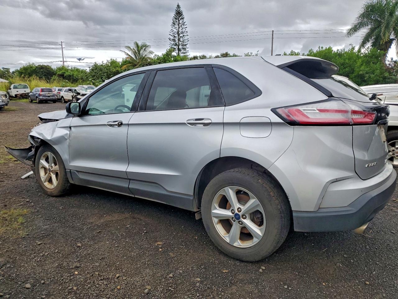 2019 FORD EDGE SE photo 2