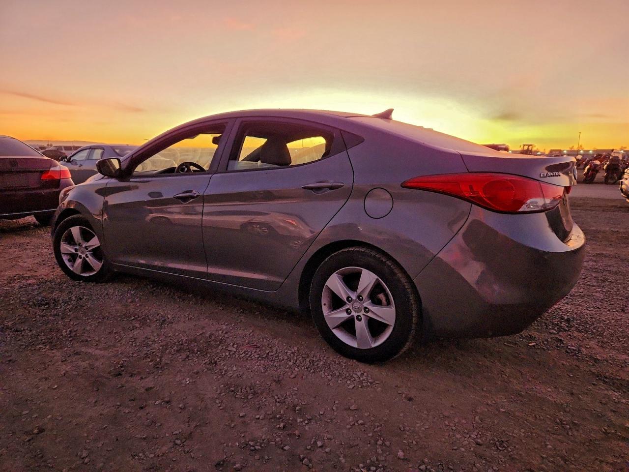 2013 HYUNDAI ELANTRA GLS photo 2