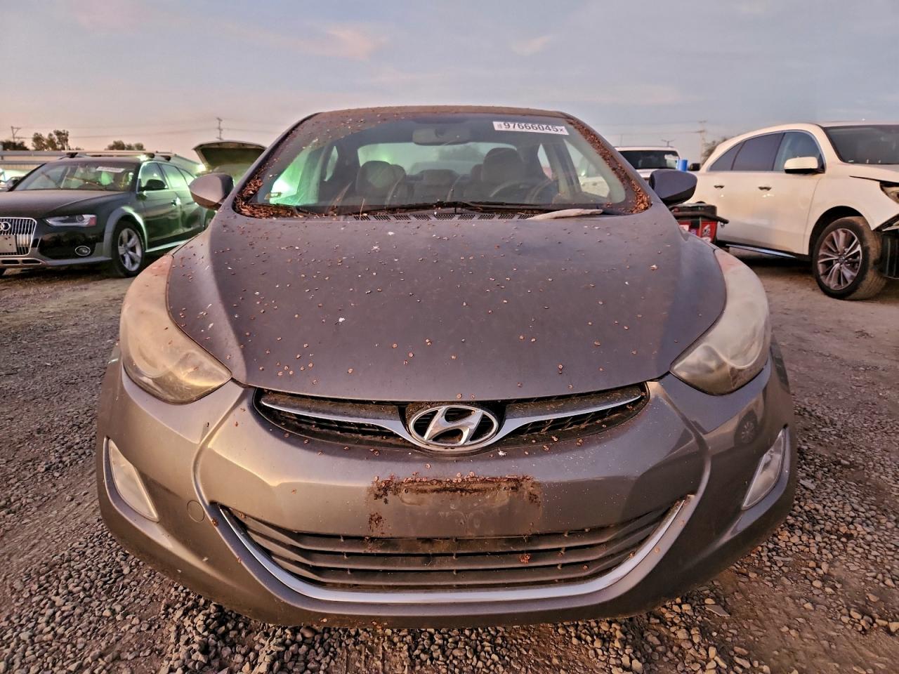 2013 HYUNDAI ELANTRA GLS photo 5