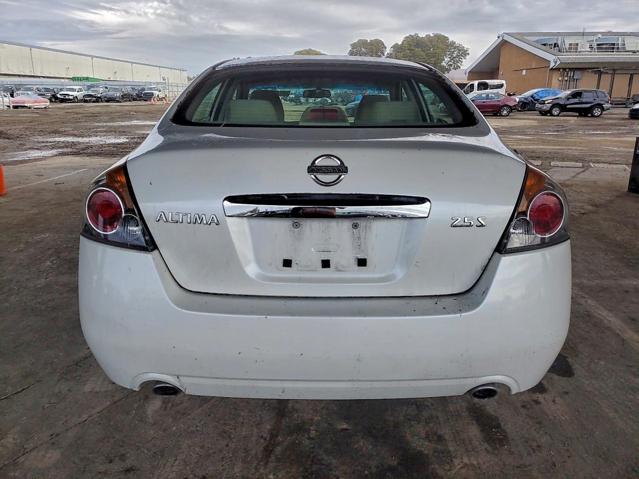 2011 NISSAN ALTIMA BASE photo 6