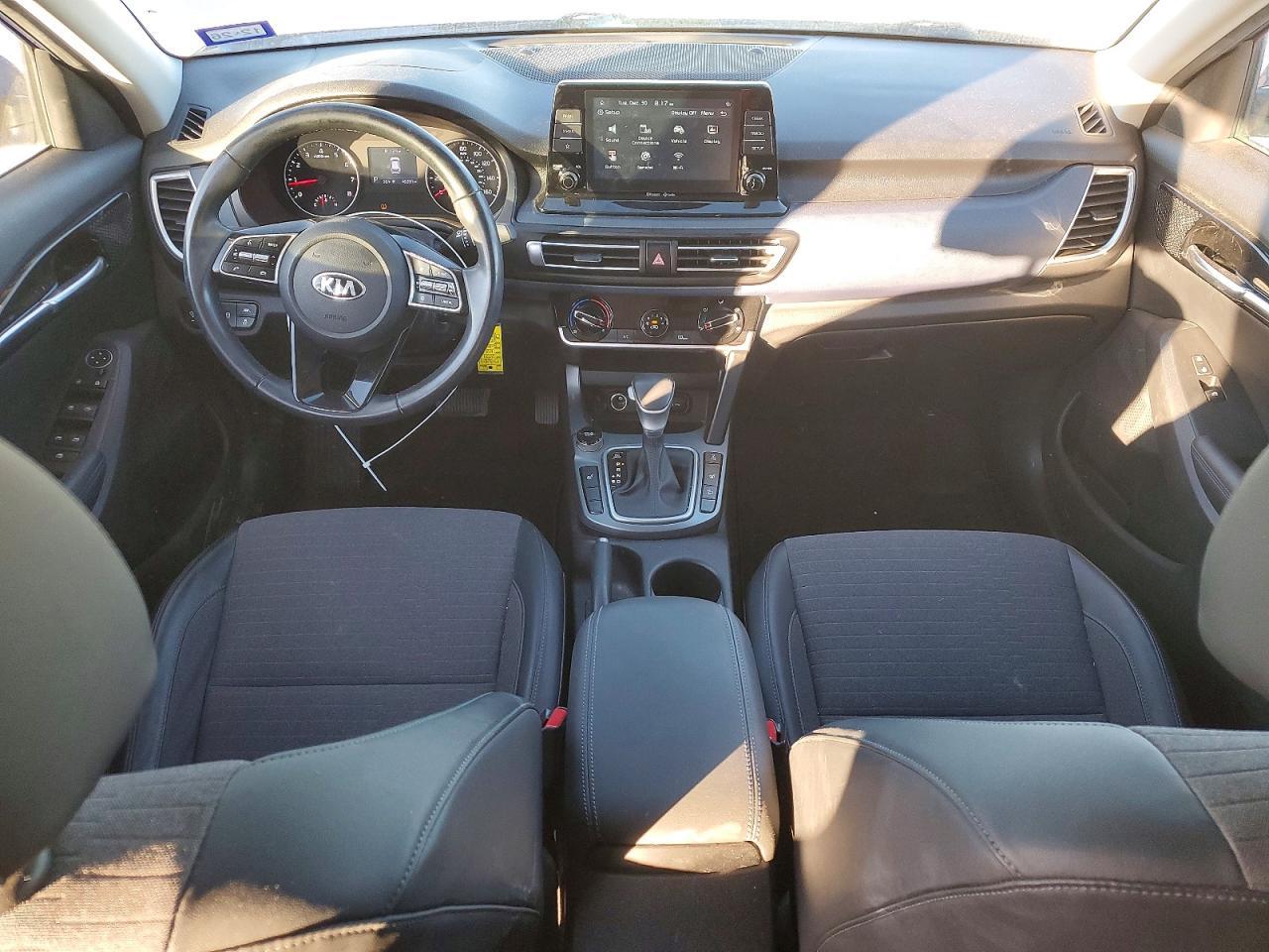 2021 KIA SELTOS S photo 8