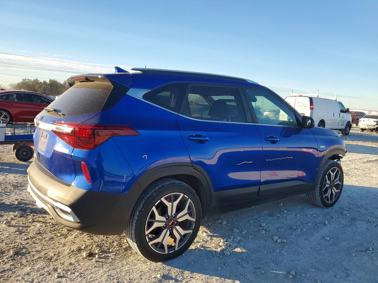 2021 KIA SELTOS S photo 3