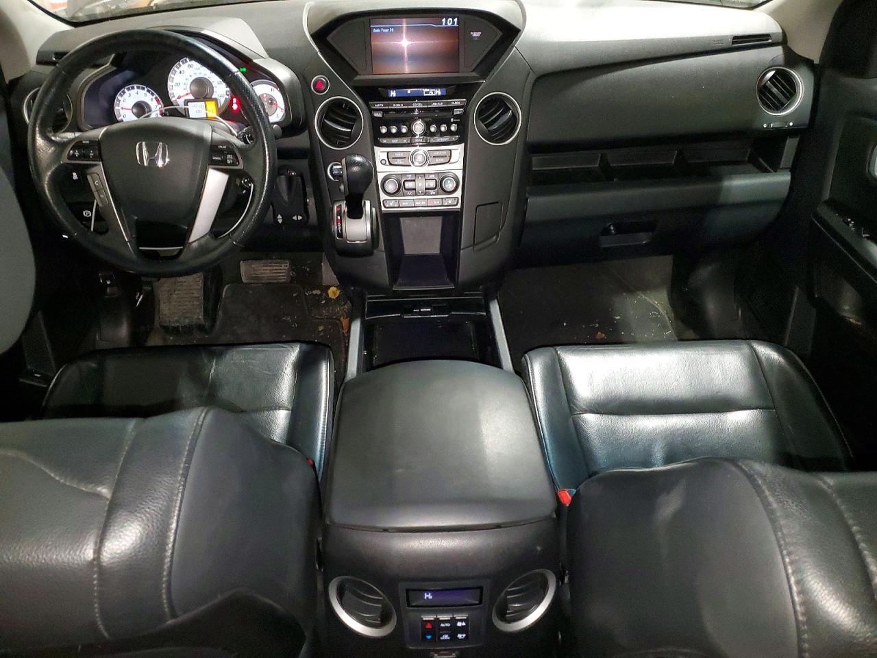 2015 HONDA PILOT EXL photo 8