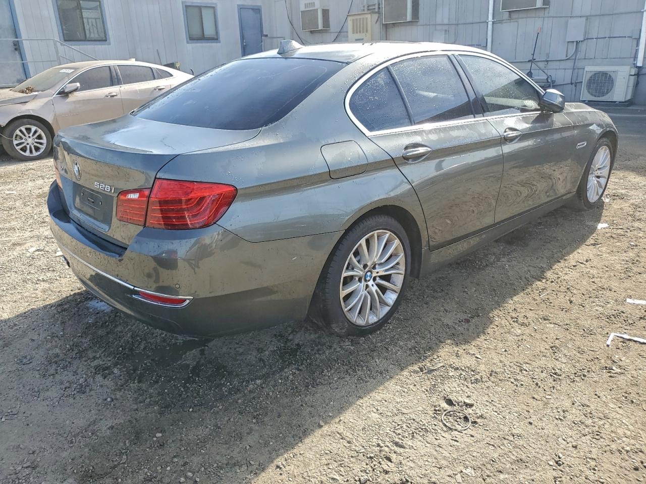 2015 BMW 528 I photo 3