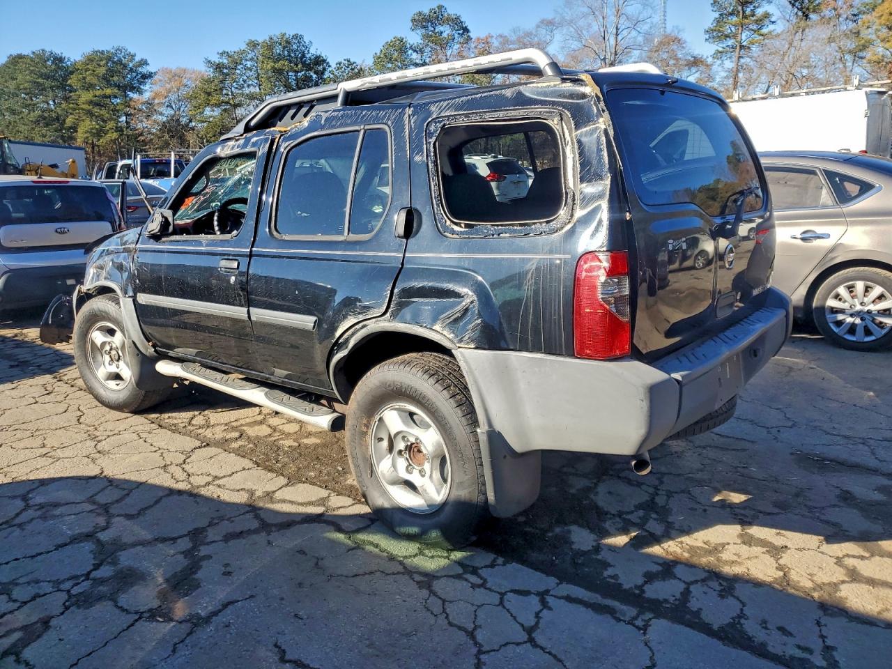 2002 NISSAN XTERRA XE photo 2
