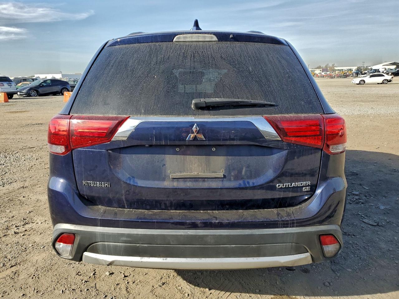 2017 MITSUBISHI OUTLANDER SE photo 6