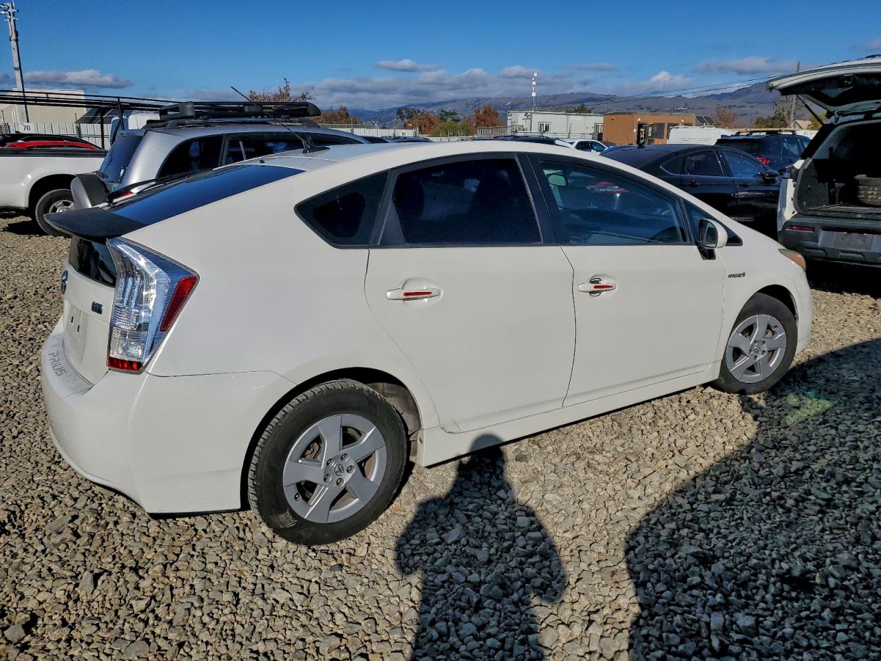 2011 TOYOTA PRIUS photo 3
