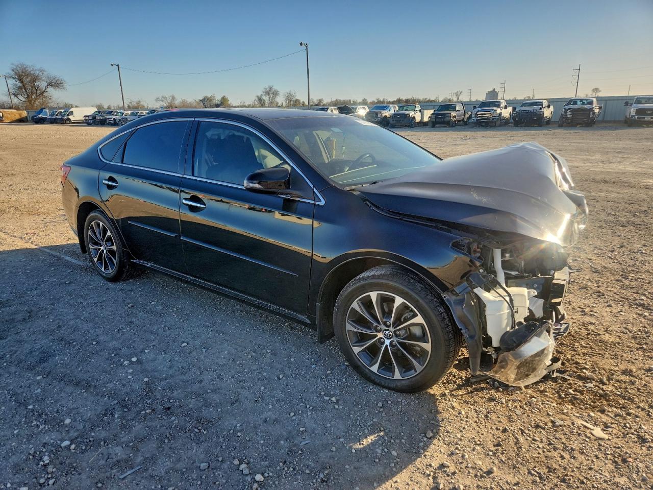 2016 TOYOTA AVALON XLE photo 4