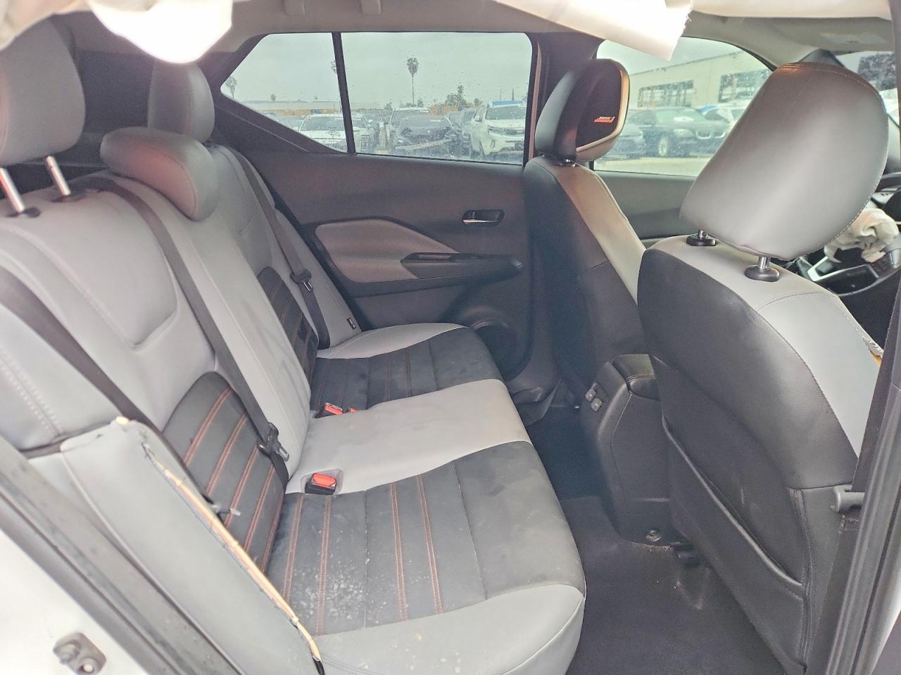 2021 NISSAN KICKS SR photo 21