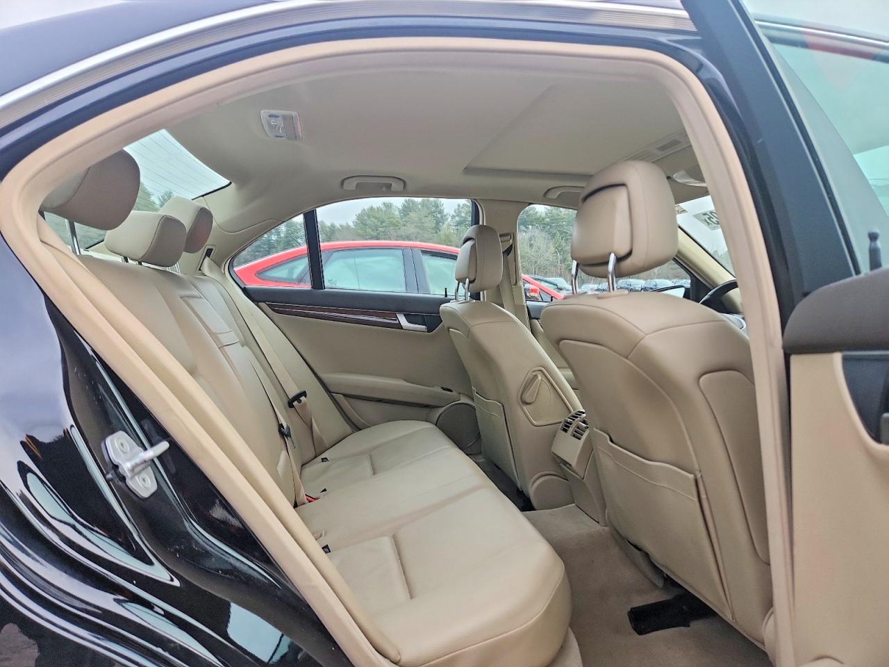 2013 MERCEDES-BENZ C 300 4MATIC photo 10
