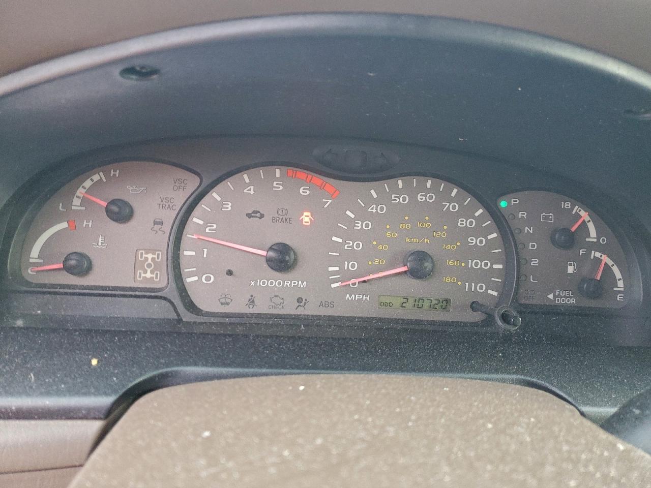 2004 TOYOTA SEQUOIA LIMITED photo 9