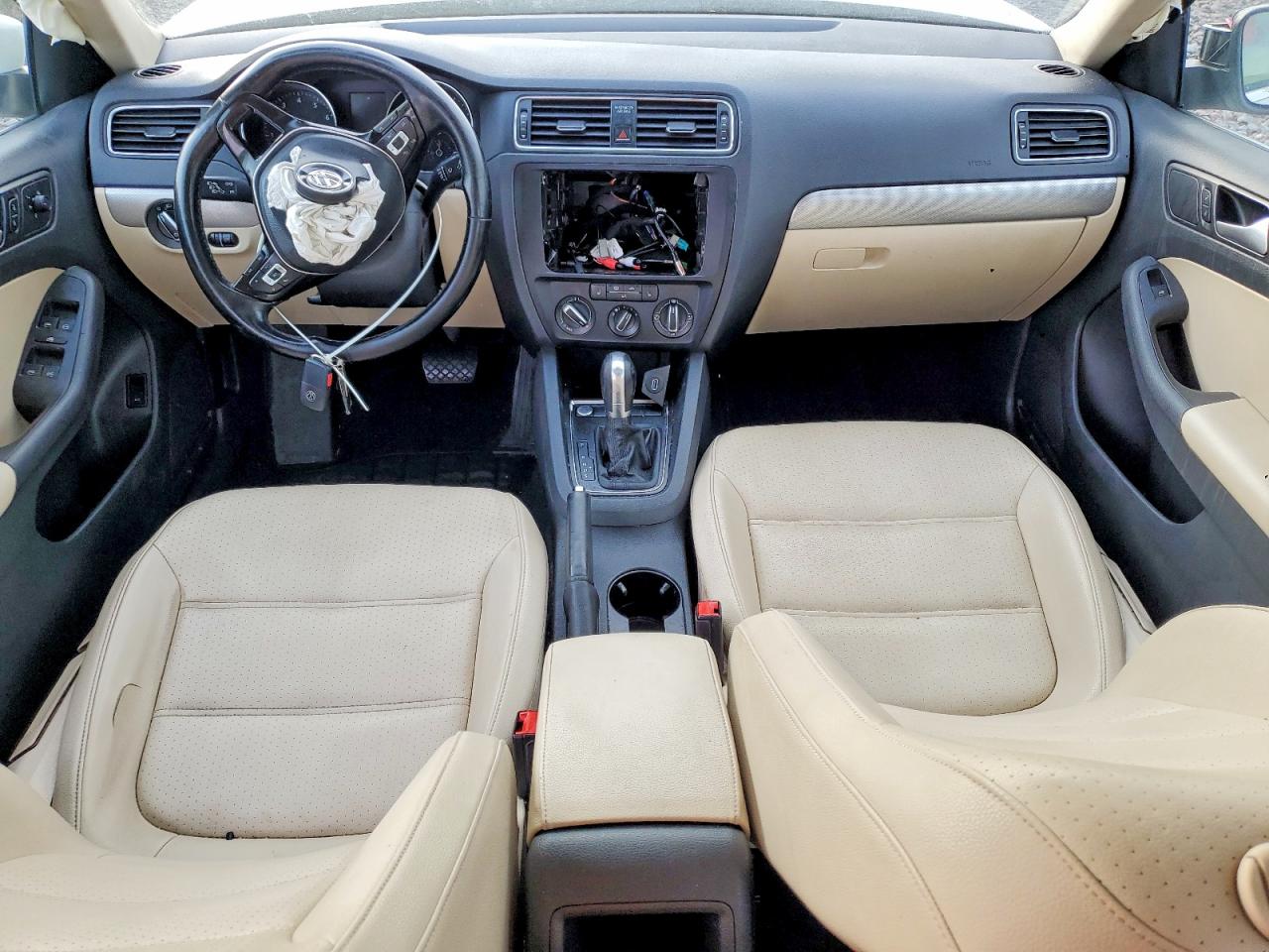 2017 VOLKSWAGEN JETTA SE photo 8
