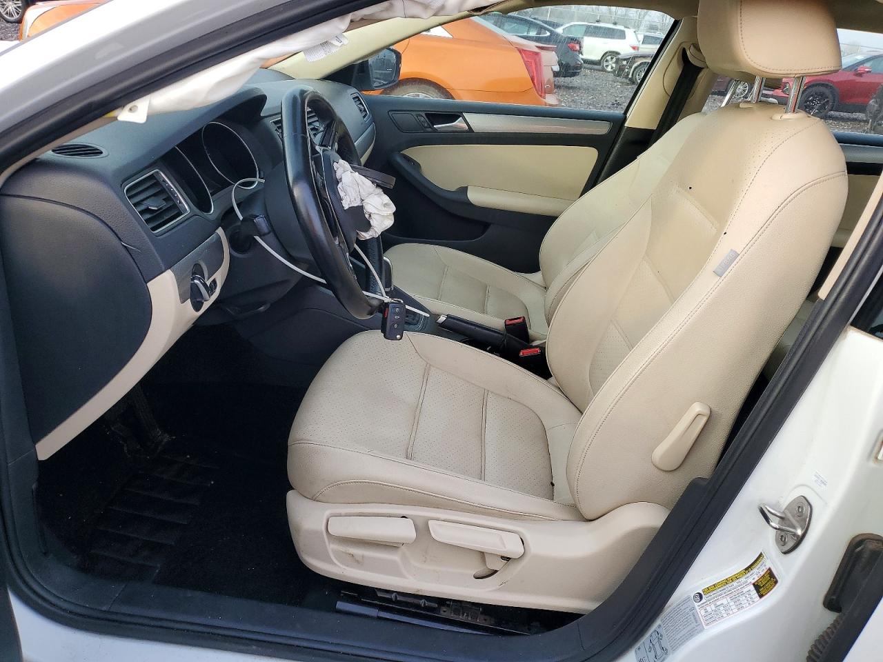 2017 VOLKSWAGEN JETTA SE photo 7