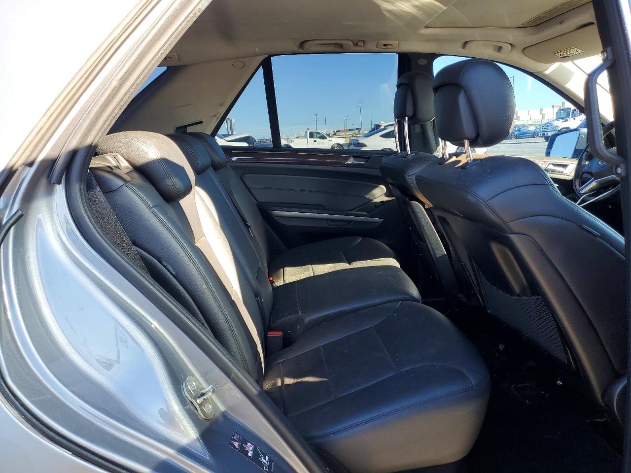 2011 MERCEDES-BENZ ML 350 4MATIC photo 11