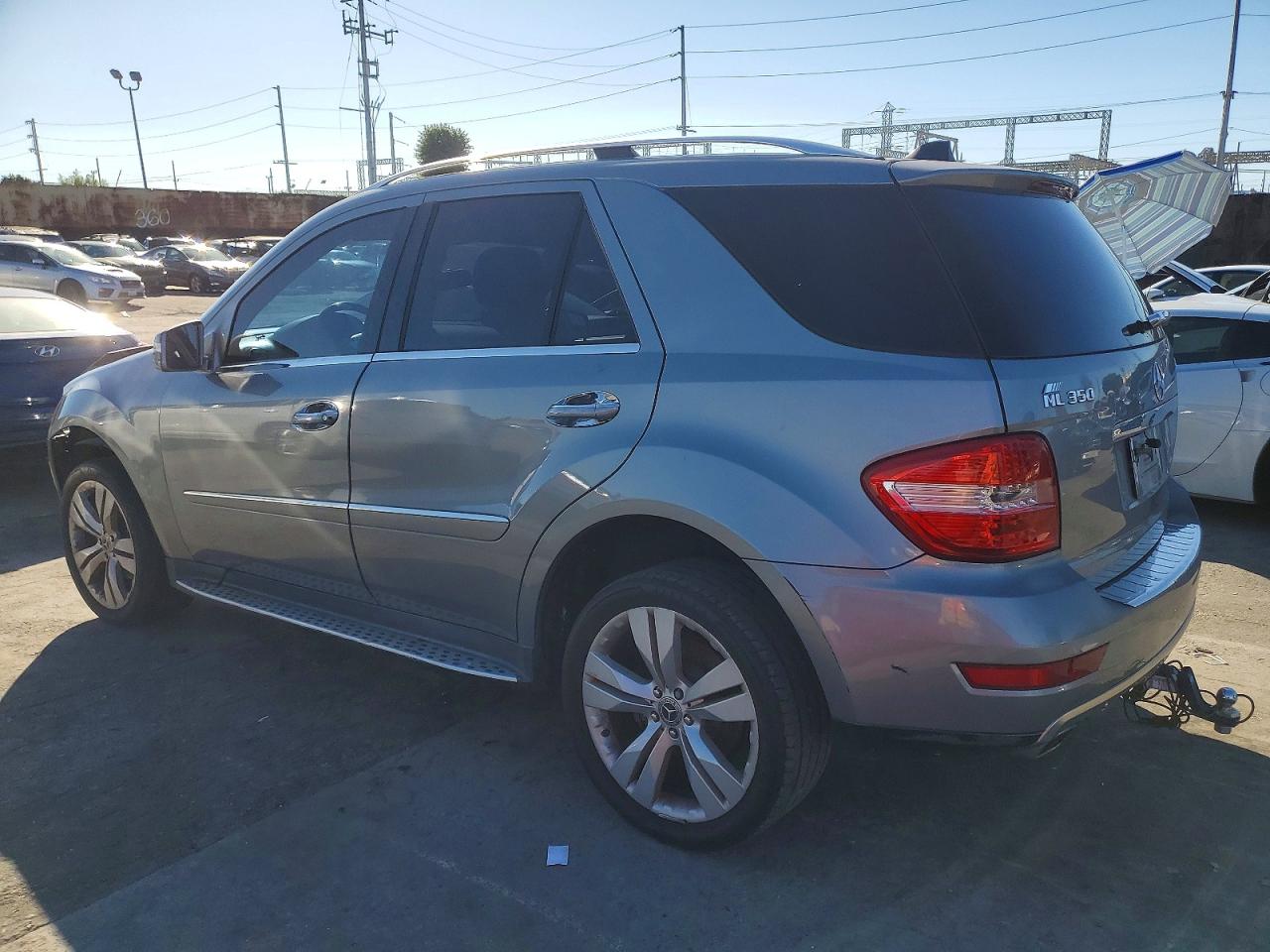 2011 MERCEDES-BENZ ML 350 4MATIC photo 2