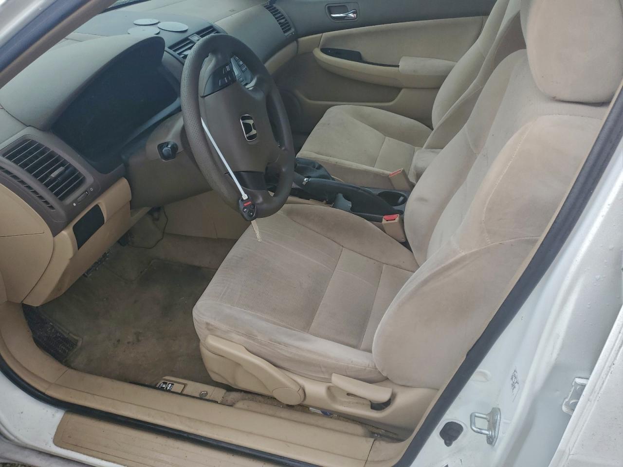 2004 HONDA ACCORD LX photo 7