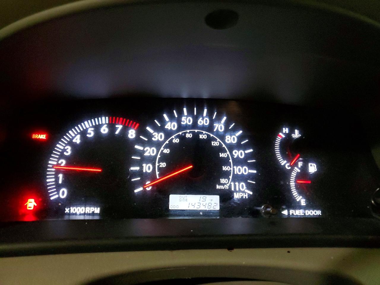 2005 TOYOTA COROLLA CE photo 9